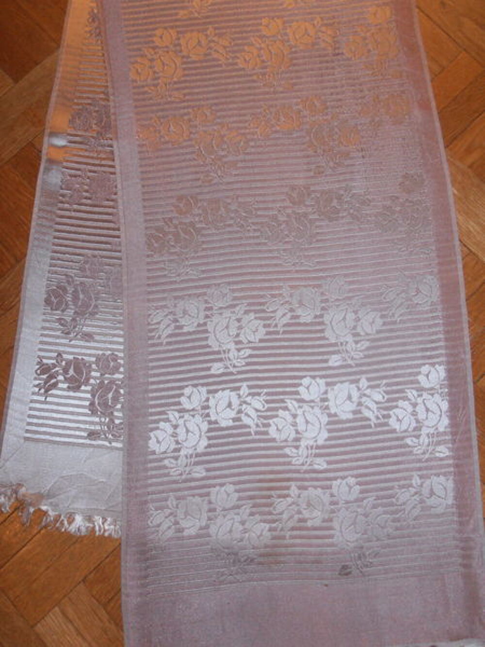 Echarpe satin ros&eacute;e argent&eacute;e (77) Vêtements