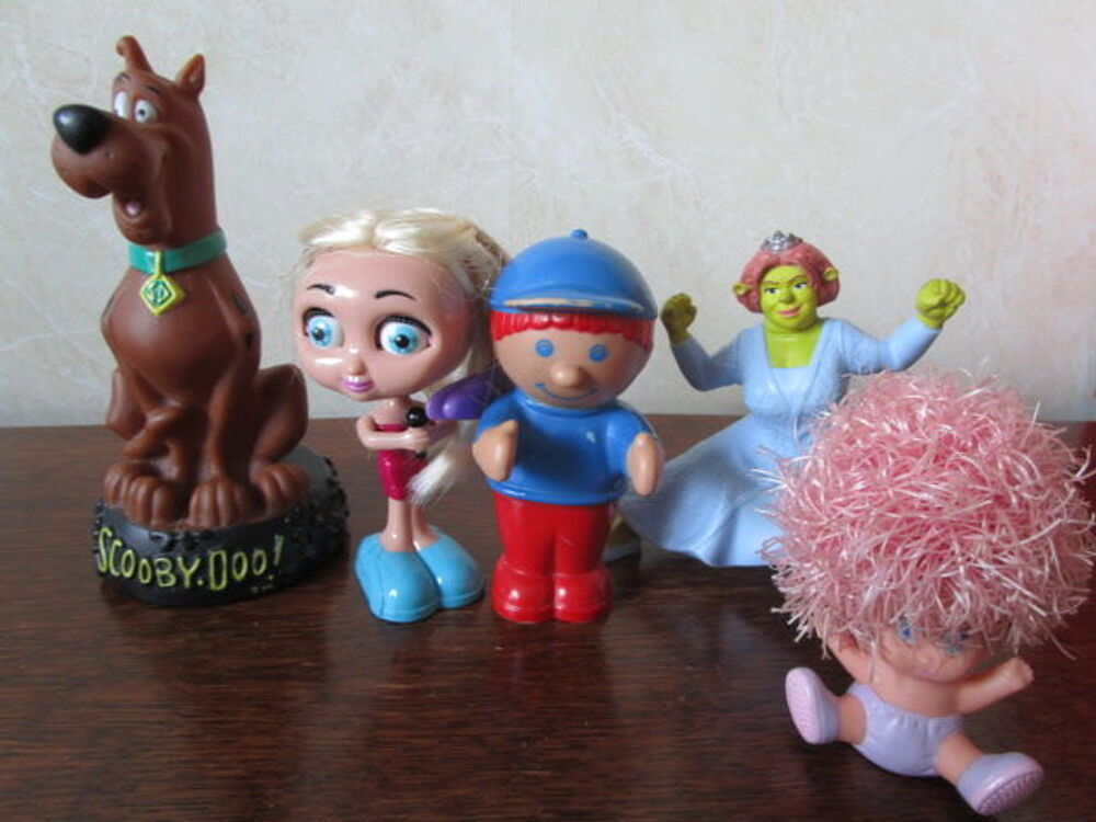 Jouets - Lot de 11 + 5= 16 SUJETS FIGURINES de DISNEY Jeux / jouets