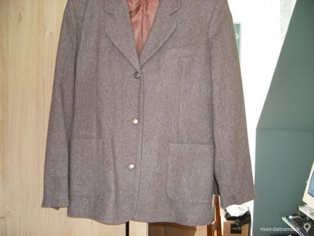VESTE MARRON CLAIR MOUCHETEE Vêtements