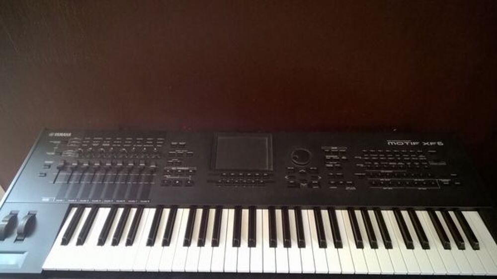 Clavier arrangeur Yamaha motif XF6 FL512M Instruments de musique