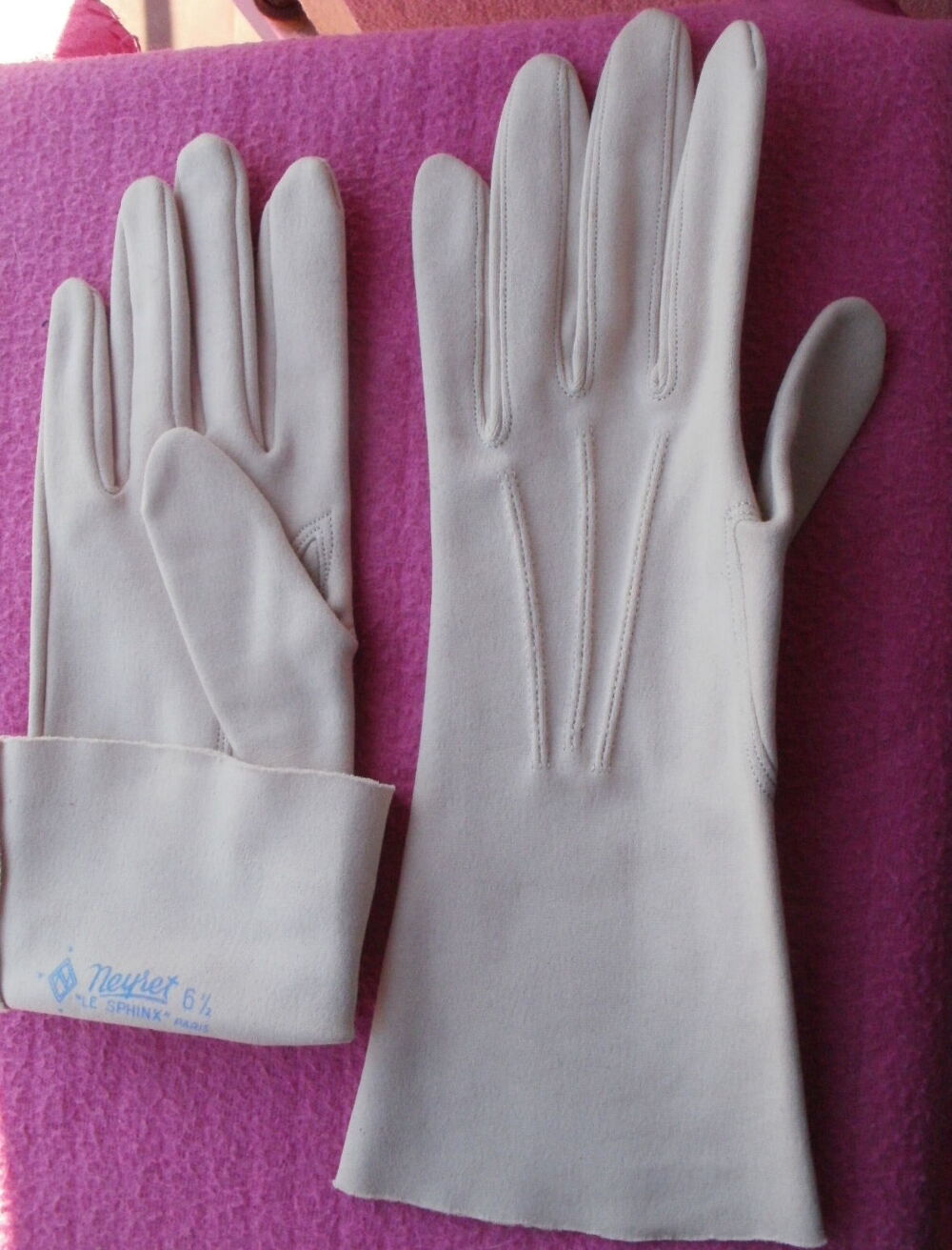 Gants NEYRET "le Sphinx" Paris Taille 6 1/2 Jamais servi Vêtements