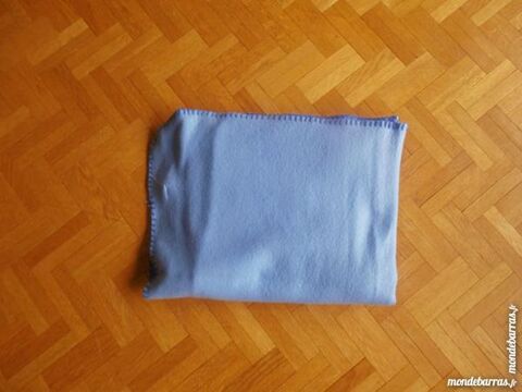 Plaid bleu ciel 2 Tours (37)