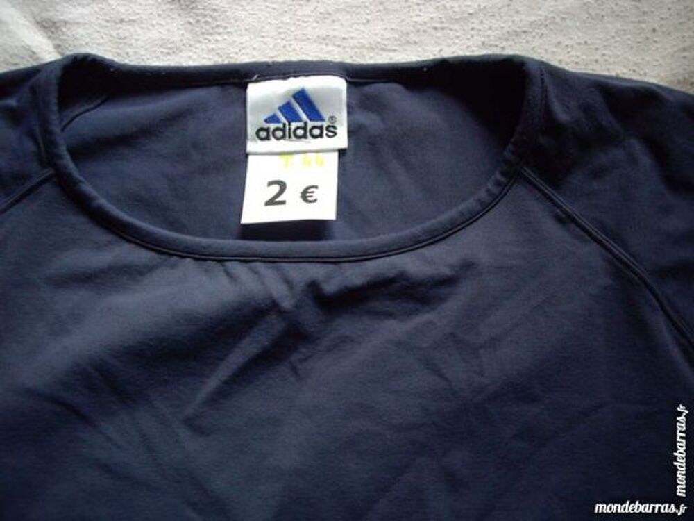 Tee-Shirt Adidas taille 44 Vêtements