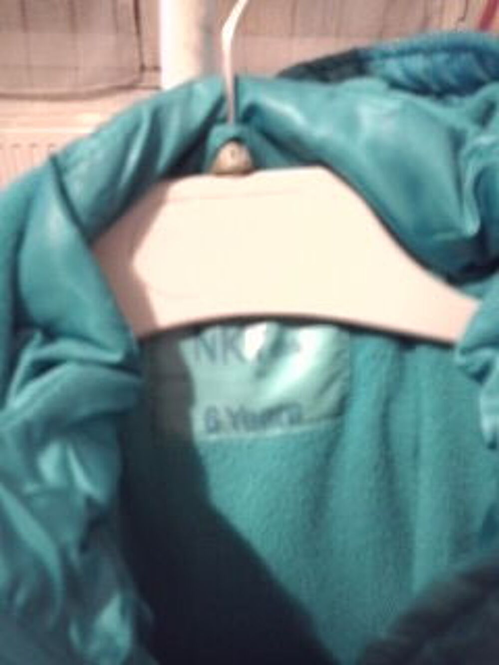 Doudoune bleu canard Kiabi taille 6 ans Vêtements enfants