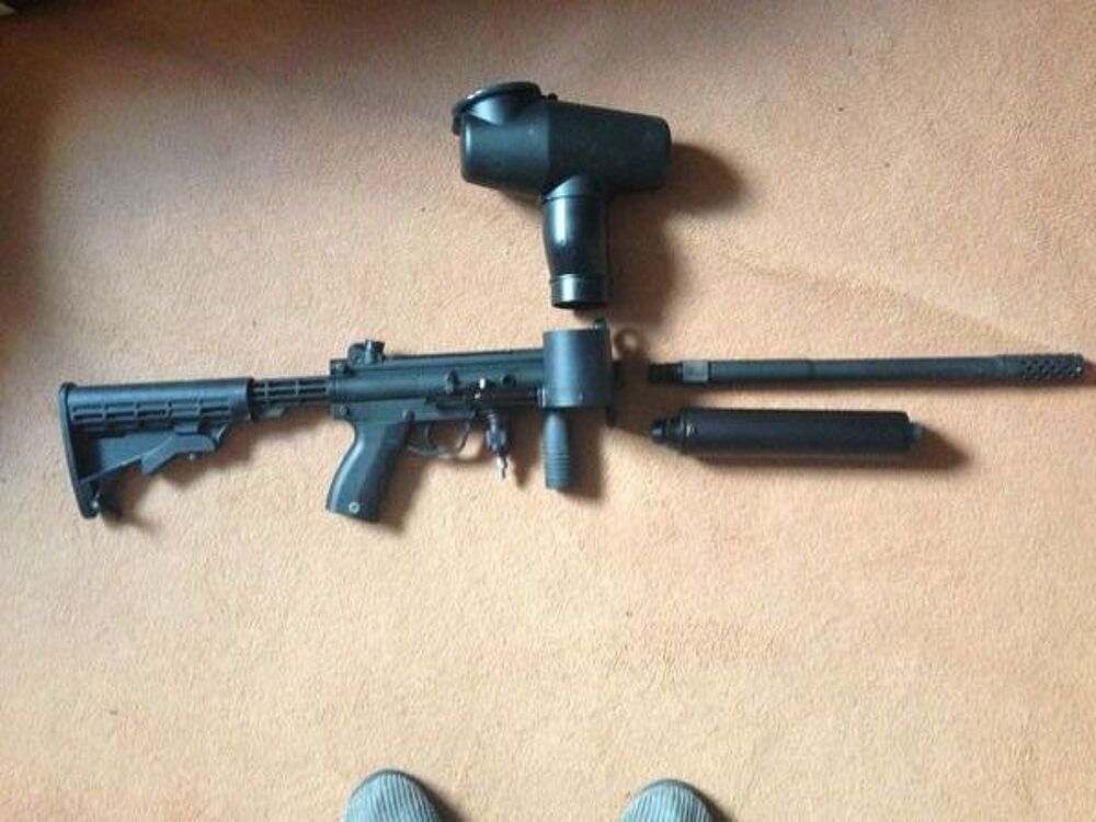 TIPPMANN A5 STEALTH R&Eacute;VIS&Eacute; + &Eacute;QUIPEMENTS ANNEXES Sports