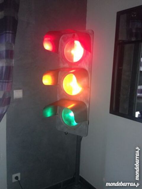 Ancien feux tricolore anne 50/60 860 Saint-tienne (42)