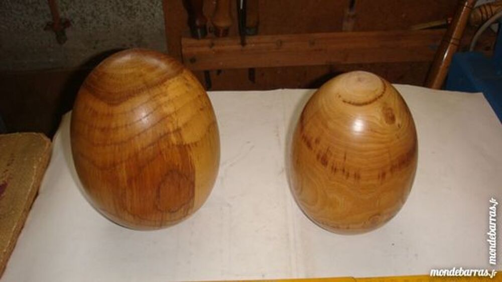 TR&Egrave;S GROS ŒUFS EN BOIS Décoration