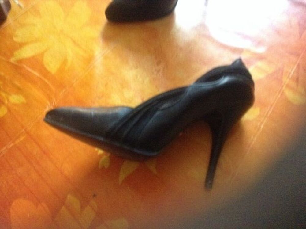  Chaussures de femme Cuir Vêtements