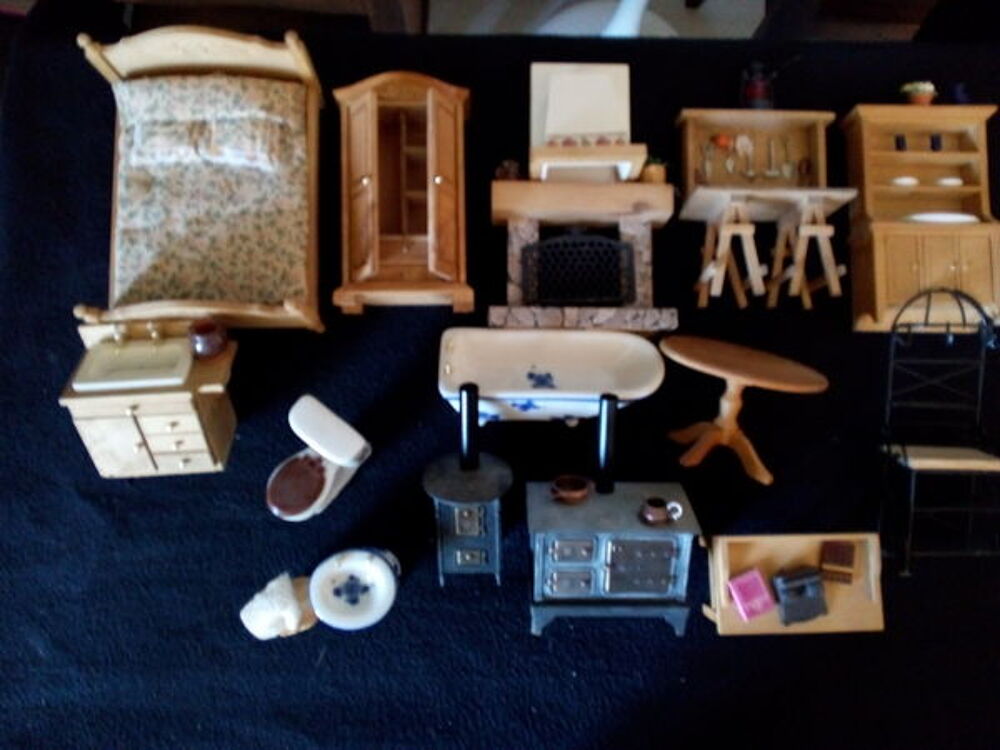 meubles maison de poup&eacute;e Jeux / jouets