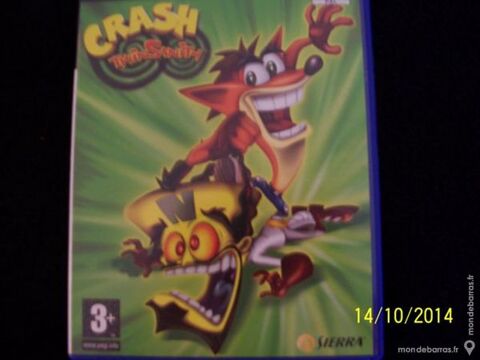 JEU DE PLAYSTATION 2 CRASH TWINSANITH 3 ANS ET + 8 Les glisottes-et-Chalaures (33)