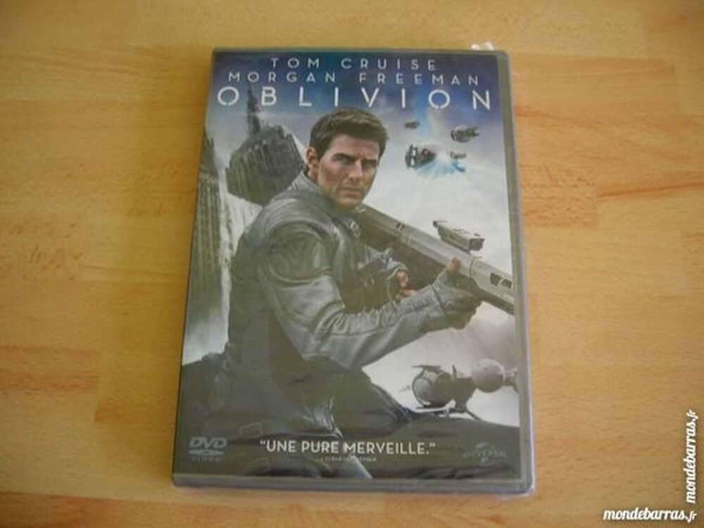 DVD OBLIVION Tom Cruise/Morgan freeman DVD et blu-ray
