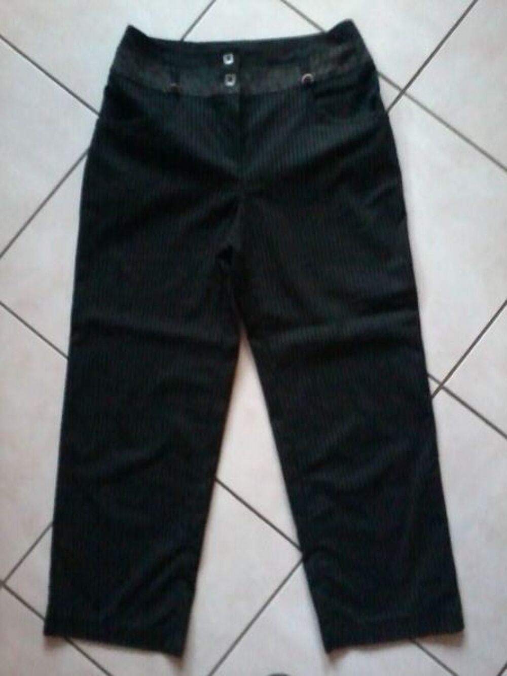 pantalon noir ray&eacute; Vêtements