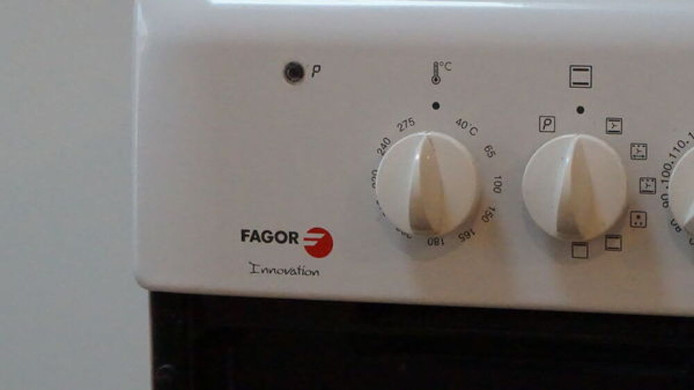 Cuisini&egrave;re Pyrolyse Fagor Electroménager