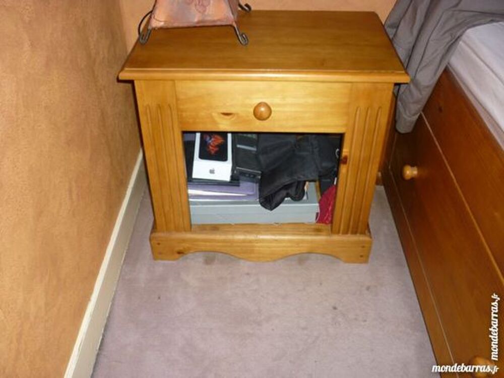 Chambre en pin massif Meubles