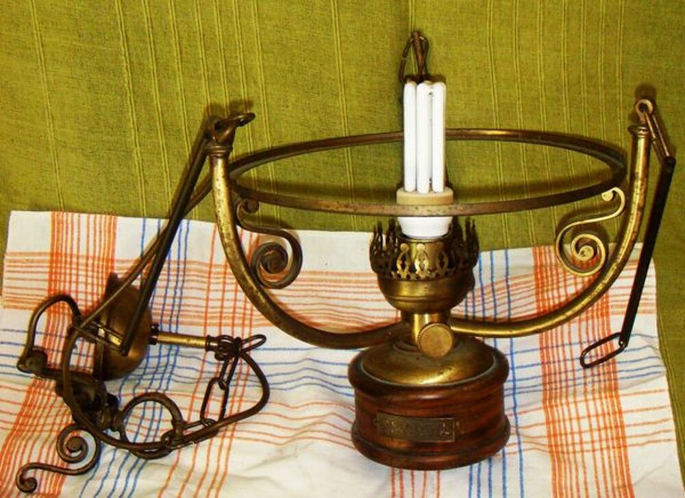 lustre style lampe a p&eacute;trole Décoration