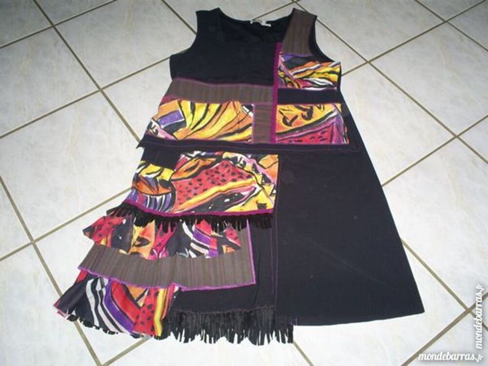 ensemble PAUSE CAFE Taille 44 V�tements