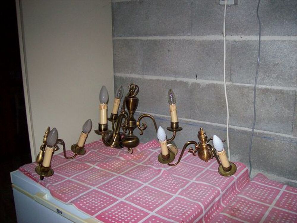 PLAFONNIER EN BRONZE Décoration
