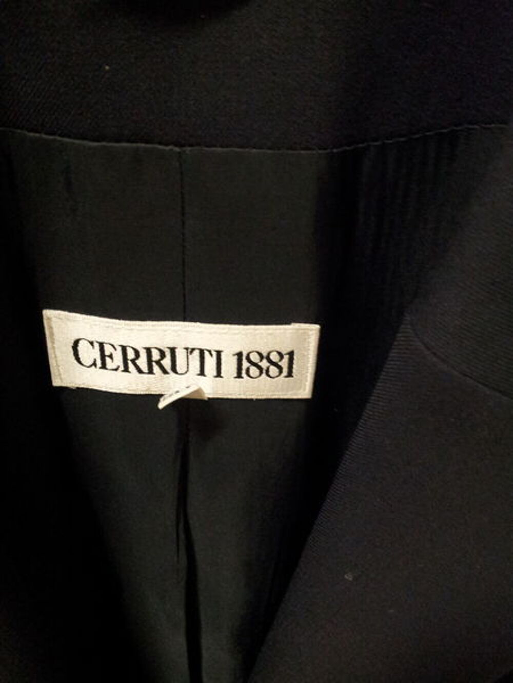 veste tres bon etat CERRUTI 1881 Vêtements