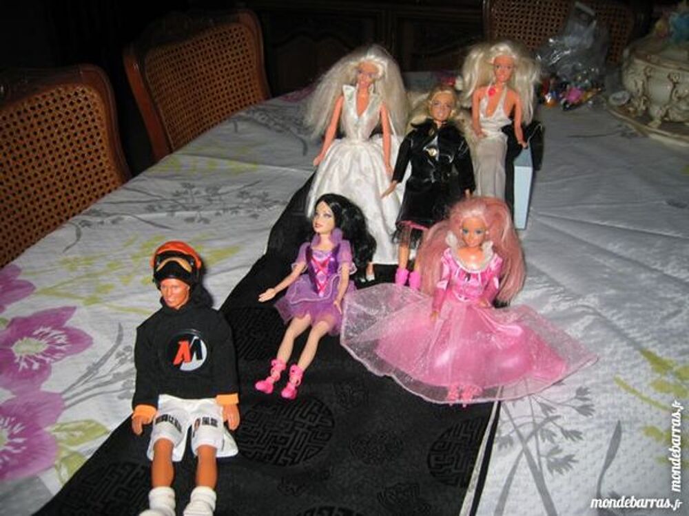 barbies poupees Jeux / jouets