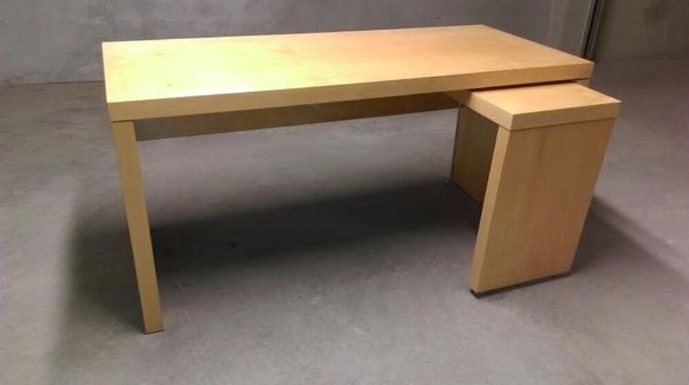Bureau IKEA Jonas Meubles