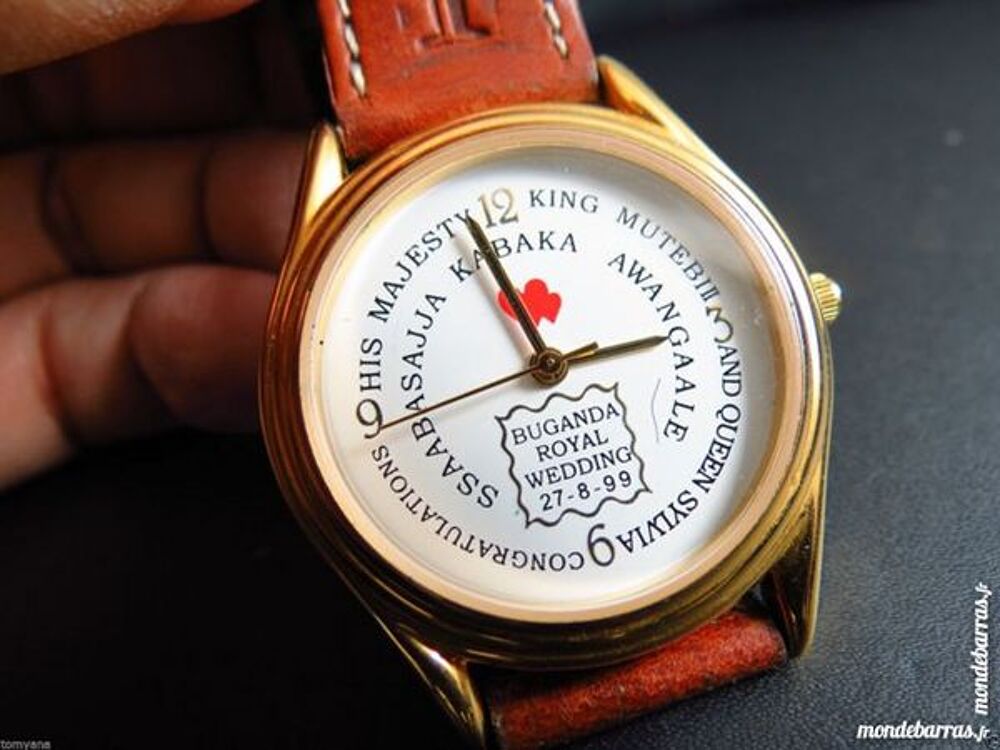 BUGANDA ROYAL WEDDING montre analogique DIV0457 Bijoux et montres