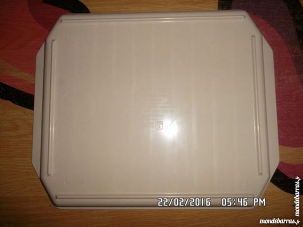 plateau stri&eacute; en pvc Cuisine