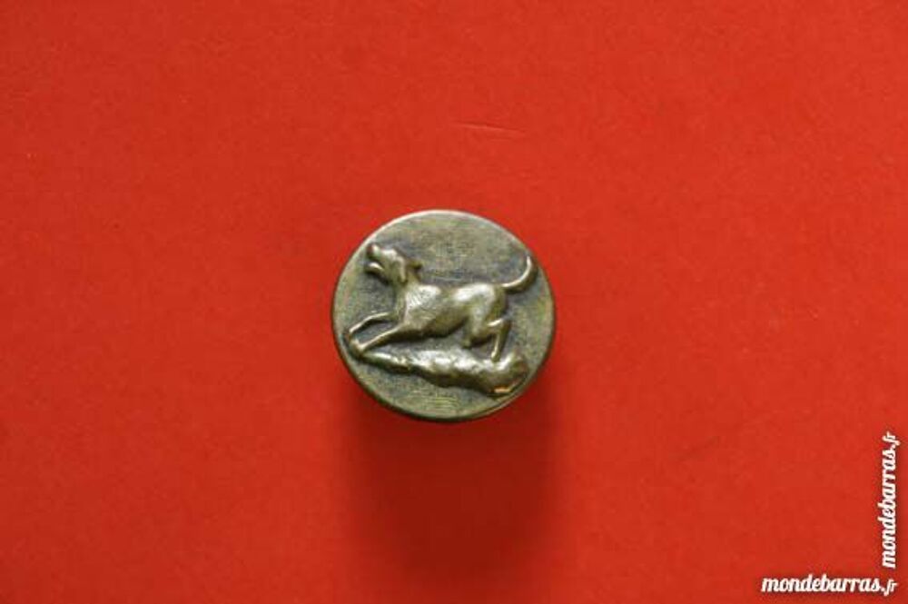 Bouton de chasse en laiton Bijoux et montres