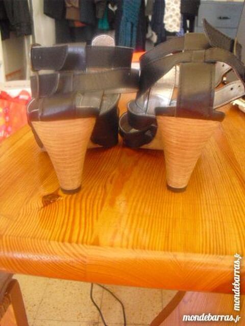 escarpin noire ouvert CUIR doubles brides GALIX 12 Lyon 5 (69)