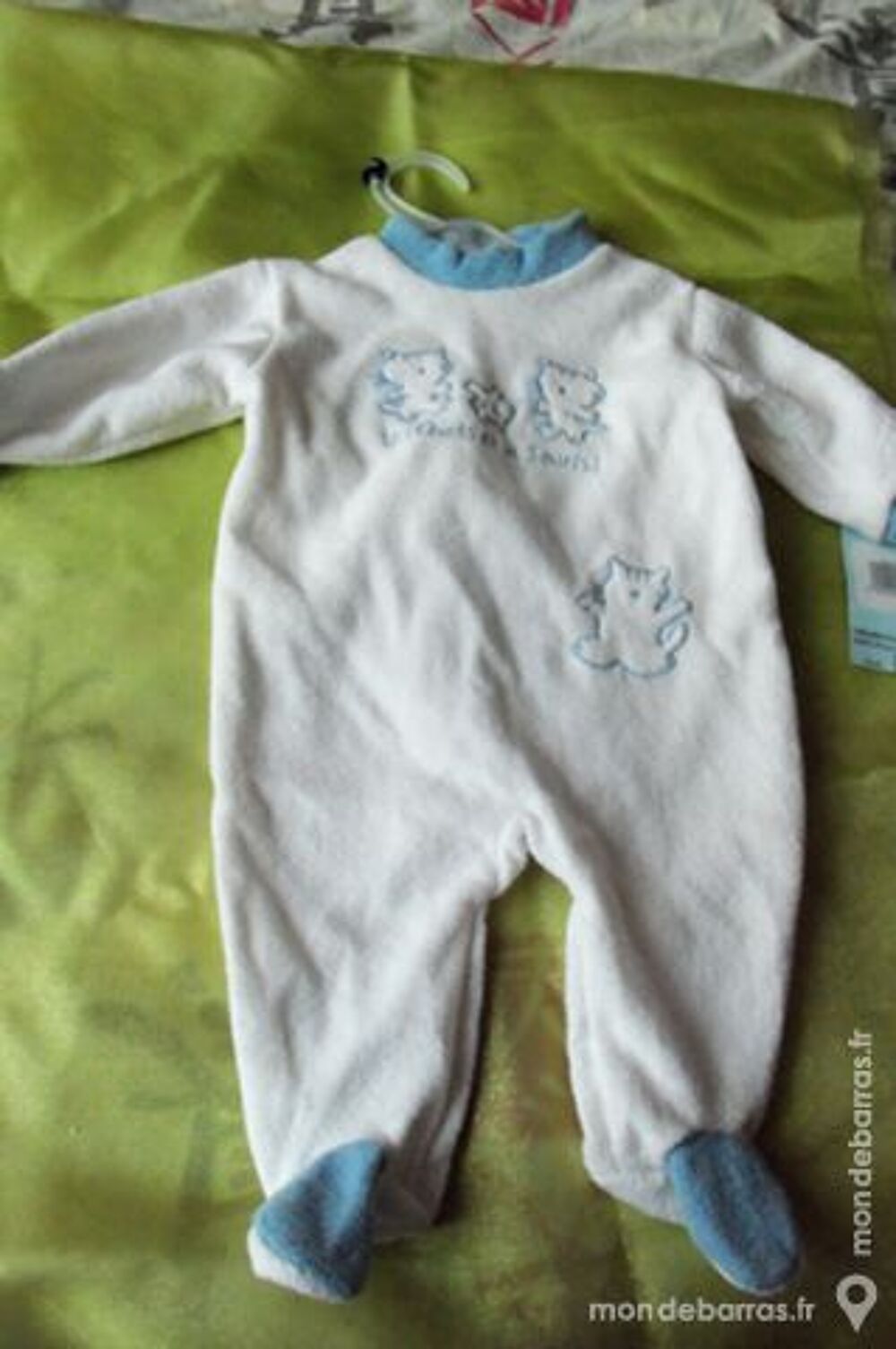 Grenouill&egrave;re pour b&eacute;b&eacute; taille 3 mois Vêtements enfants