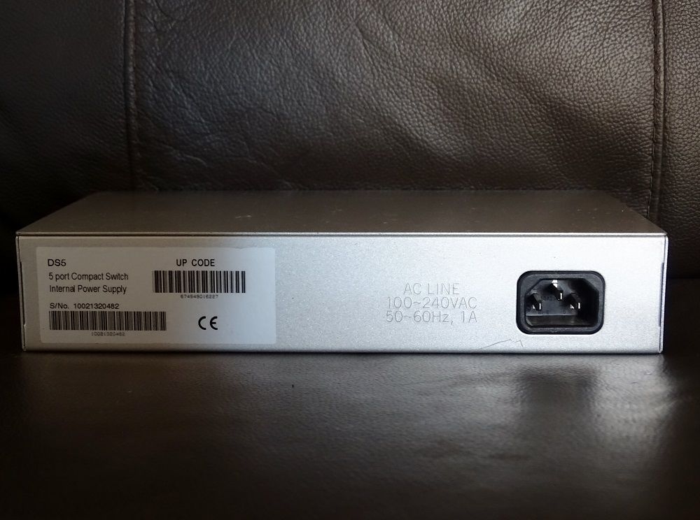 Switch 5 port Usb Comet Matériel informatique