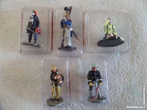figurines de pompiers  editions cobra 8 Lyon 8 (69)