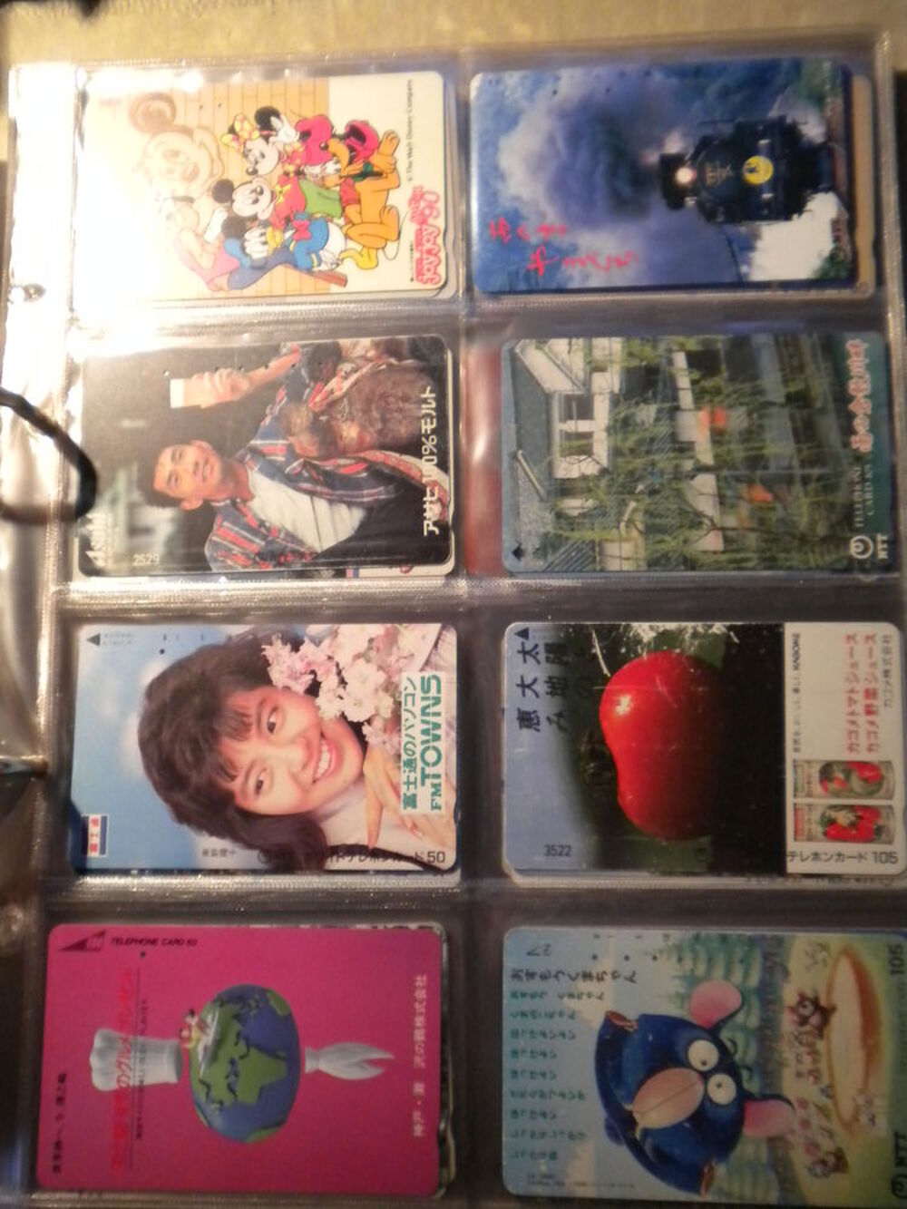 COLLECTION de 176 TELECARTES DU MONDE 
