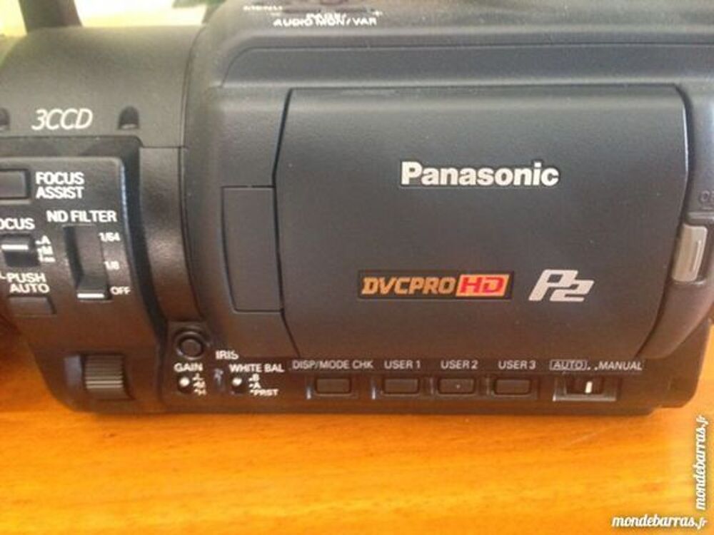 CAMERA PRO HVX 201 mini-dv et HD QUASI NEUVE Photos/Video/TV