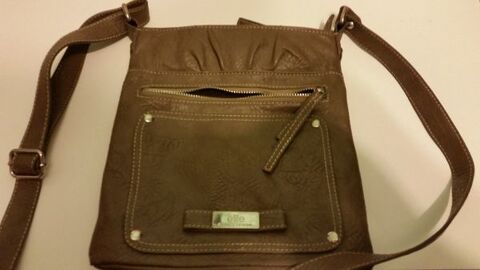 Sac  main de marque elite de couleur marron clair 35 Amiens (80)