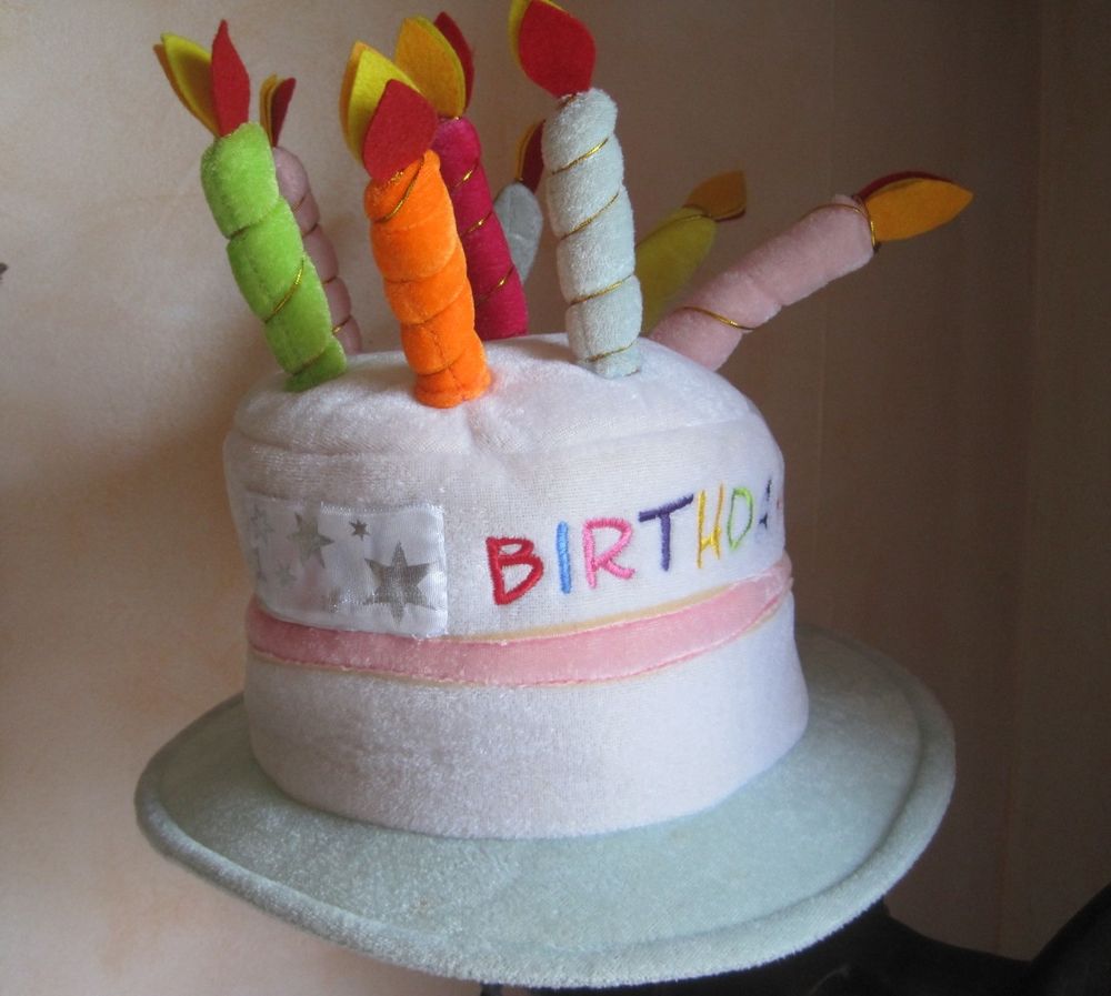 Chapeau Anniversaire Doubl&eacute; D&eacute;guisement 8 bougies TBE Jeux / jouets