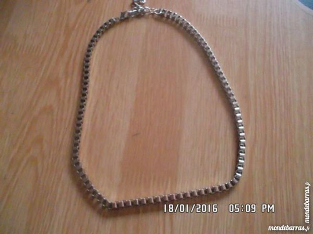collier mailles carr&eacute;es couleur argent*3e*kiki6023 Bijoux et montres