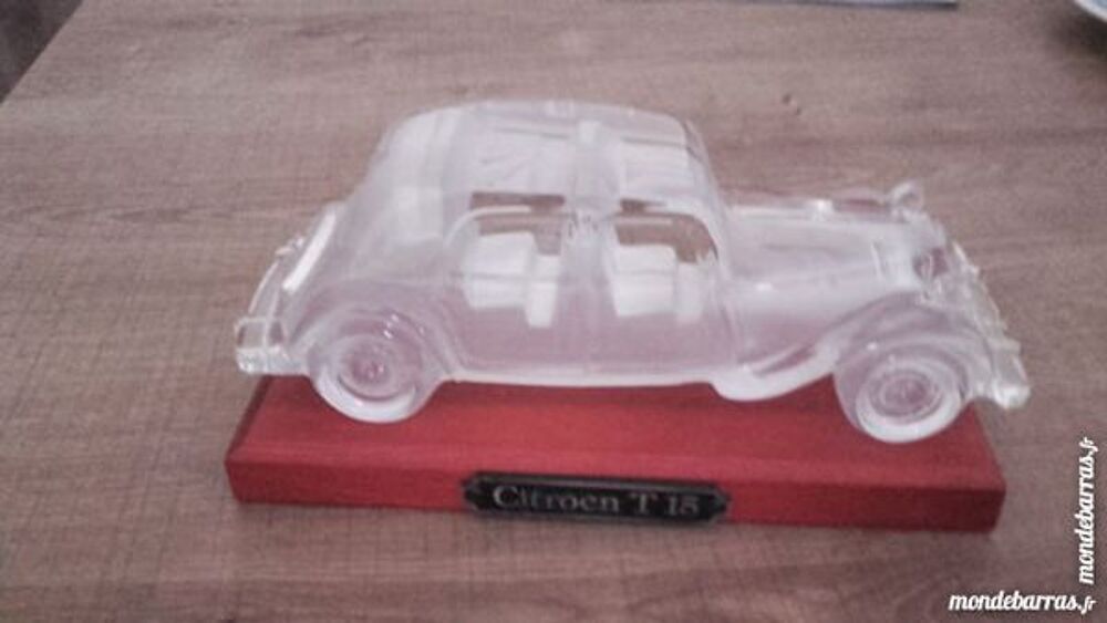 voiture en verre Décoration