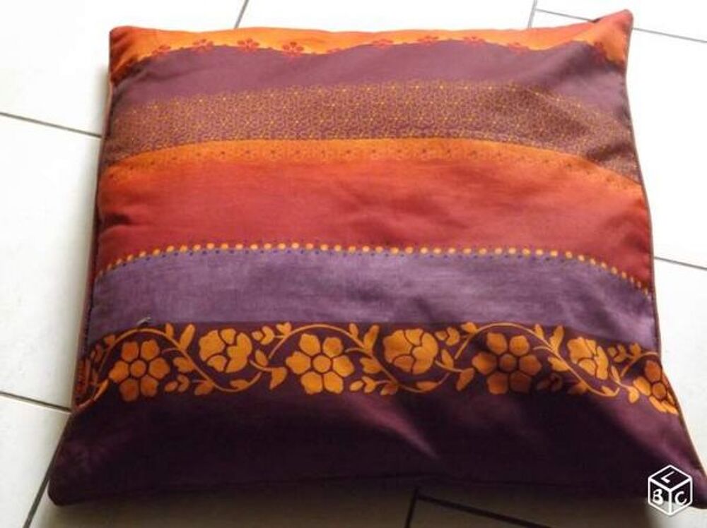 2 grand coussins Décoration