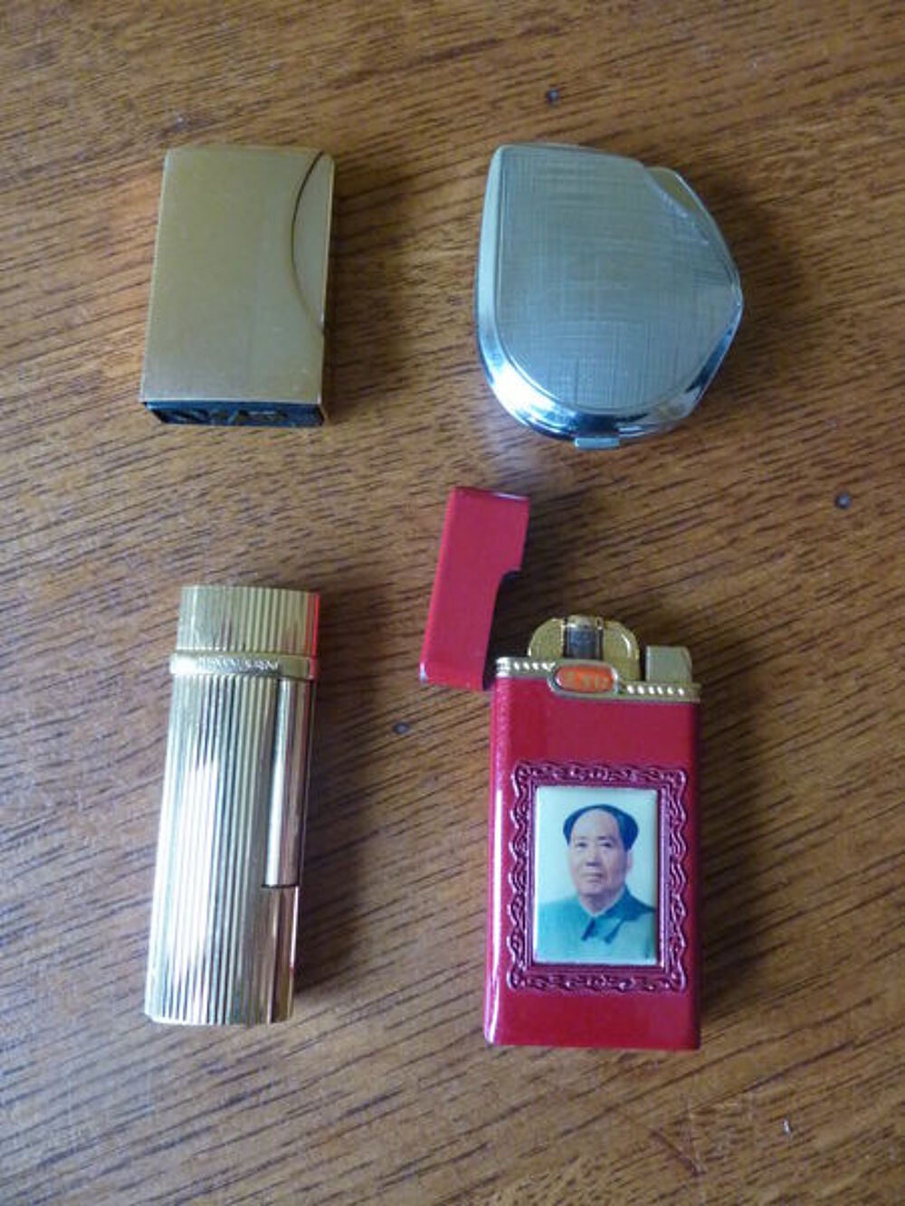 Briquets et cendriers de collection . 