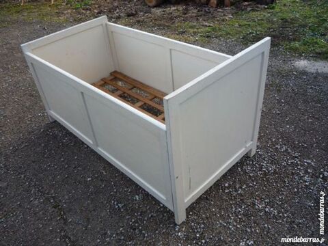 Lit enfant/bb en bois 45 Castres (81)