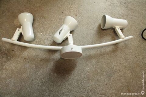 Rampe 3 spots blancs directionnels ampoules e27 10 Maizires (54)