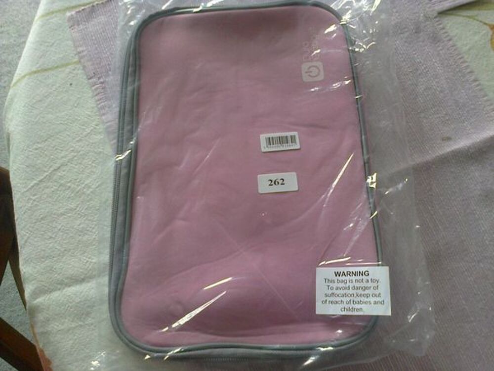 Etui n&eacute;opr&egrave;ne rose pour Samsung Galaxy Tab 4 10.1 Matériel informatique