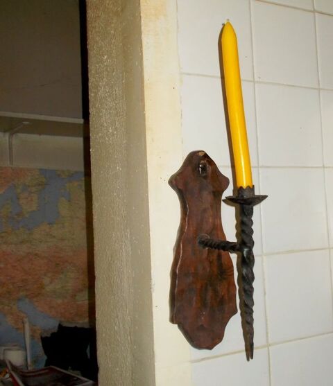 Bougeoir porte bougie en bois et fer forg� ancien 35 Monflanquin (47)