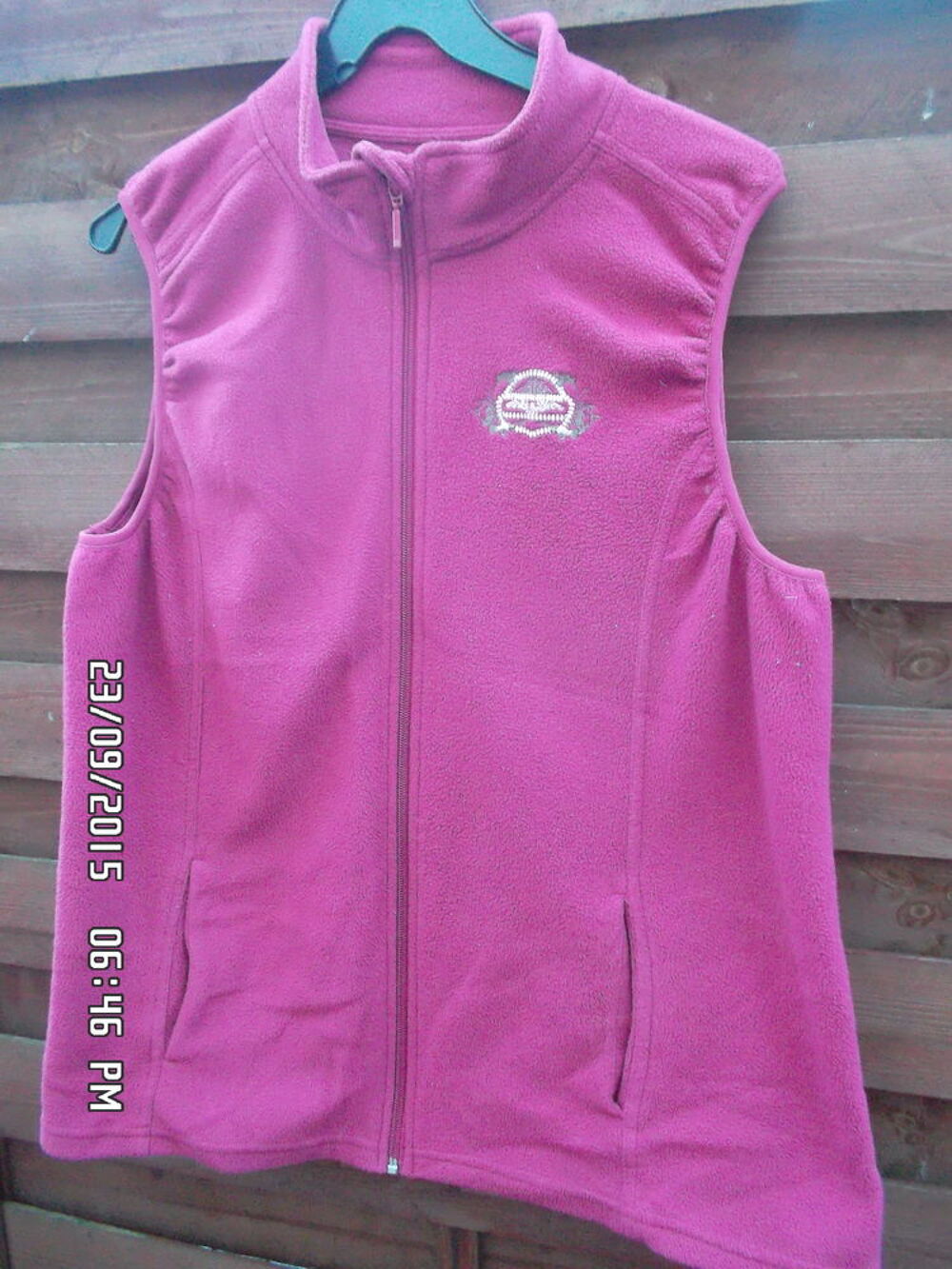 VESTE POLAIRE ROSE*JUSTE 5E*KIKI60230 Vêtements