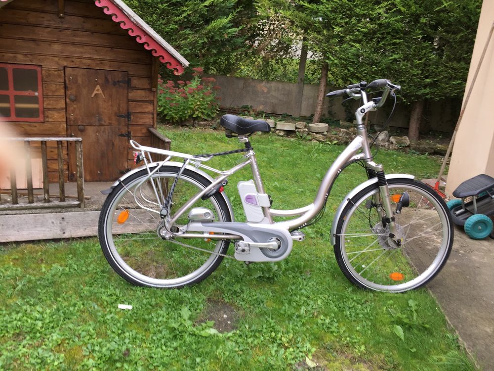 VELO ELECTRIQUE HELKAMA JUBILEE AUTO Vélos