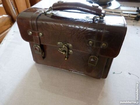 sac  main 15 Nogent-le-Rotrou (28)