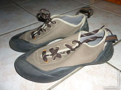 Chaussures escalade T 41 10 Couternon (21)