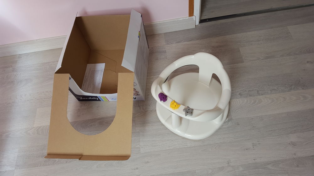 Si&eacute;ge / Anneau de bain pour b&eacute;b&eacute; Jeux / jouets