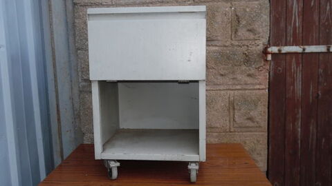 MEUBLE METALLIQUE 35 Chalon-sur-Sa�ne (71)