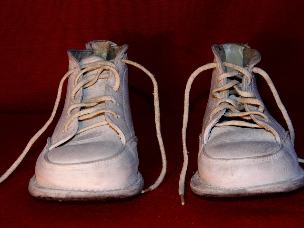 Chaussures anciennes cuir enfant poup&eacute;e vintage 